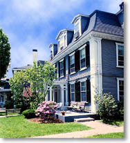 Massachusetts, Boston, Concord, Lexington, Bedford, Henry David Thoreau, Walden Pond, Museums, Inns, Hotels, Motels, Lodging,